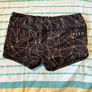 Chestee X Fleo shorts